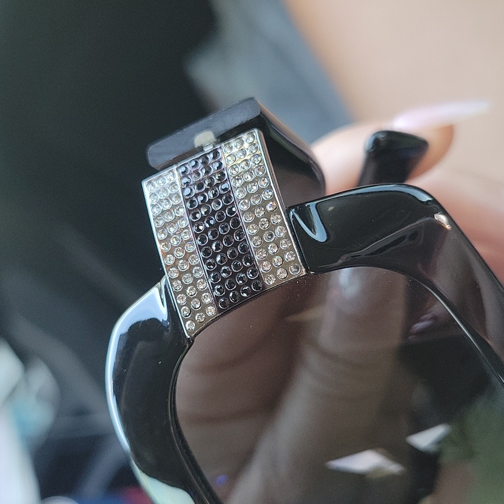 Gucci sunglasses 👓 - Picture 7 of 10